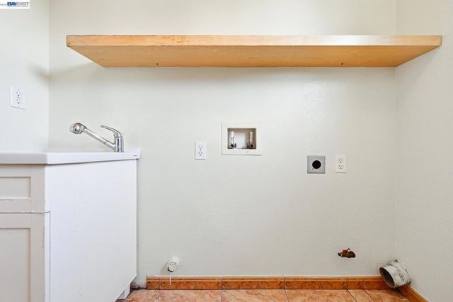 107 Olmsted Ct, Pittsburg, CA 94565