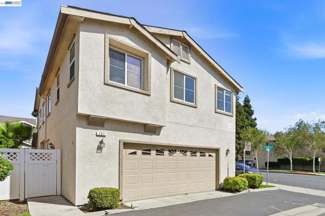 107 Olmsted Ct, Pittsburg, CA 94565