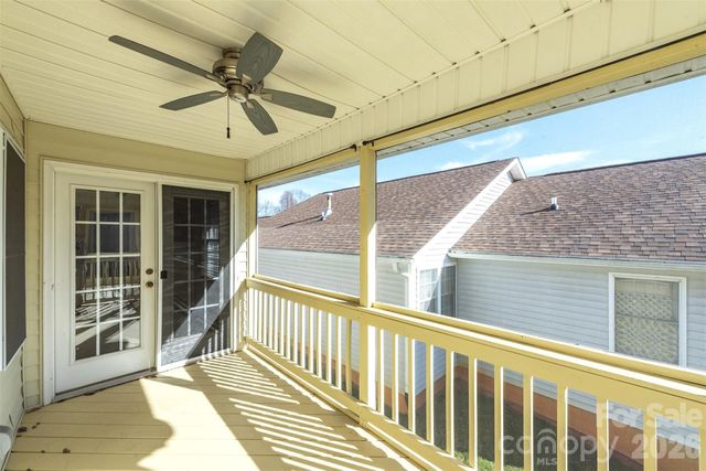 115 Creeks End Circle, Mills River, NC 28759