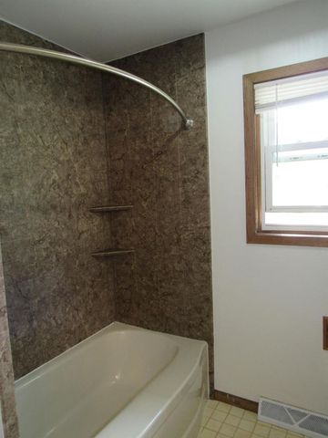 2781 TULIP COURT, Green Bay, WI 54313