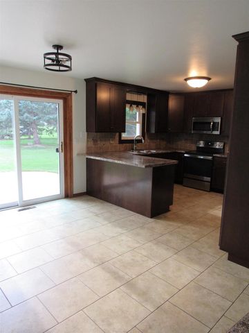 2781 TULIP COURT, Green Bay, WI 54313