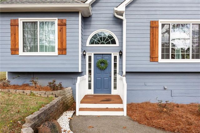 251 Eagle Lake Drive, Dallas, GA 30132