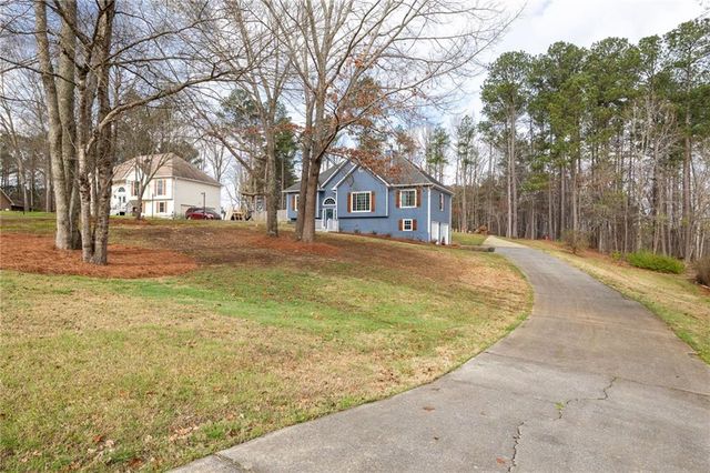 251 Eagle Lake Drive, Dallas, GA 30132