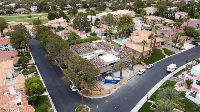 19 Vintage Court, Las Vegas, NV 89113