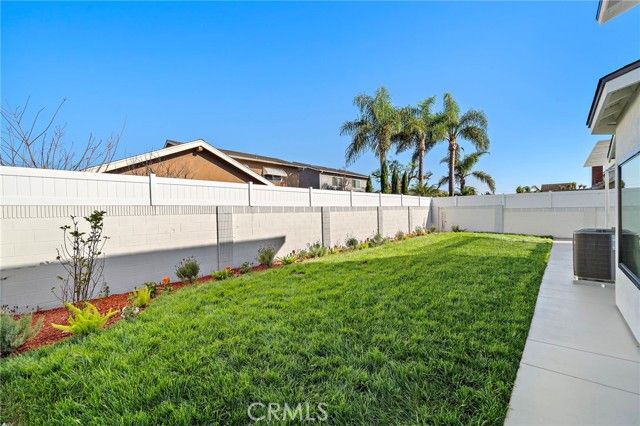 17372 Forbes, Huntington Beach, CA 92649