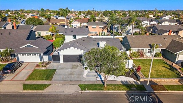 17372 Forbes, Huntington Beach, CA 92649