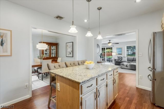 31 Elizabeth St, Caldwell Boro Twp., NJ 07006