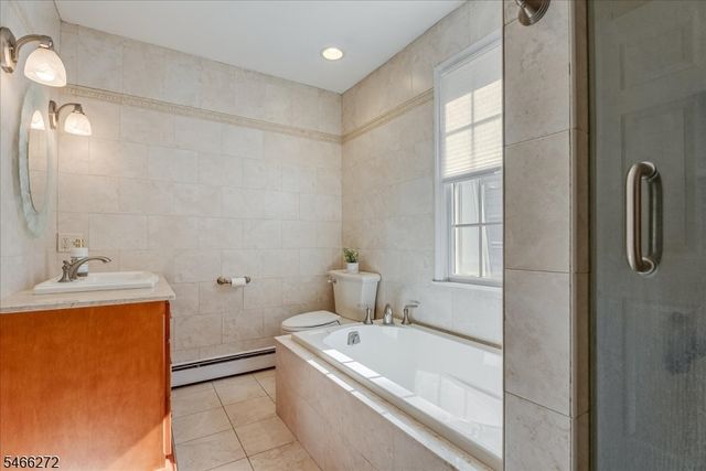 31 Elizabeth St, Caldwell Boro Twp., NJ 07006