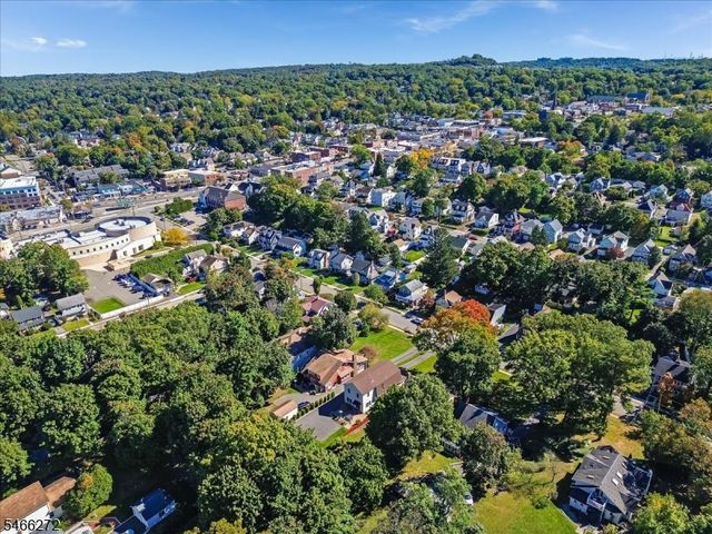 31 Elizabeth St, Caldwell Boro Twp., NJ 07006