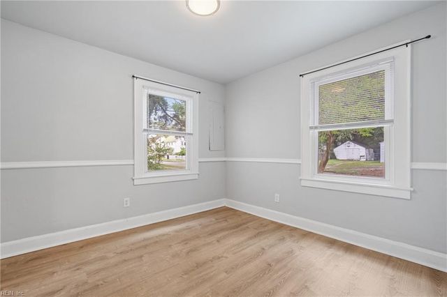 31 Bainbridge AVE, Portsmouth, VA 23702