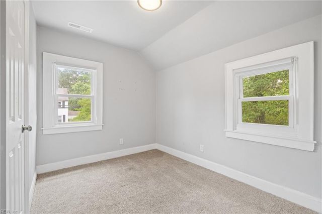 31 Bainbridge AVE, Portsmouth, VA 23702