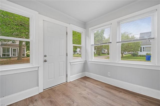 31 Bainbridge AVE, Portsmouth, VA 23702