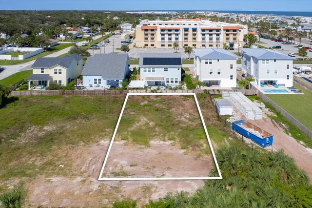 122 4Th St, St Augustine, FL 32080