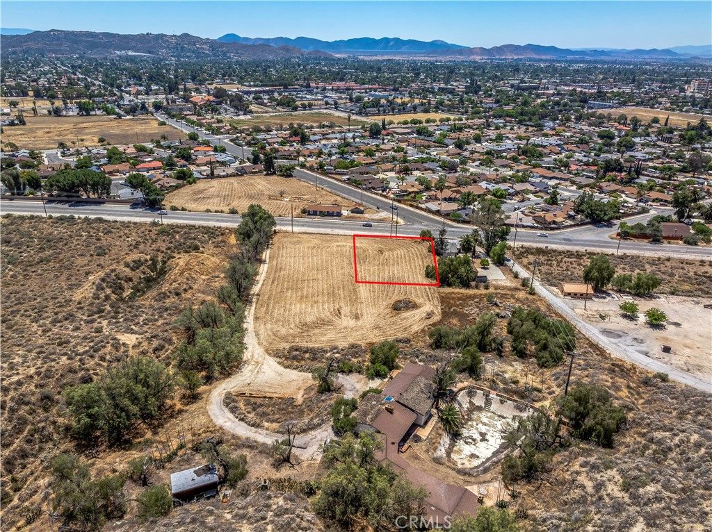 Image 3 of property listing at 0 park Avenue, San Jacinto, CA 92583