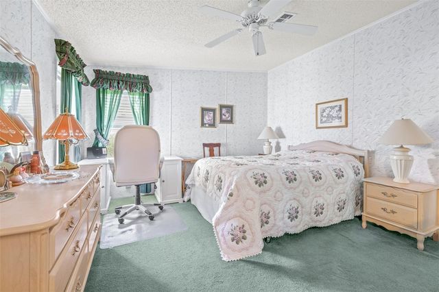 6235 KNOTTY PINE DRIVE SE, Winter Haven, FL 33884