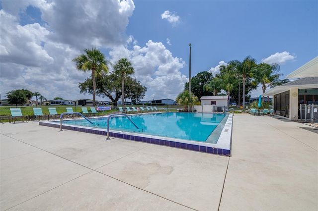 6235 KNOTTY PINE DRIVE SE, Winter Haven, FL 33884
