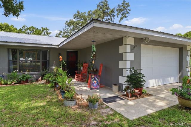 9188 N Commodore Drive, Citrus Springs, FL 34434