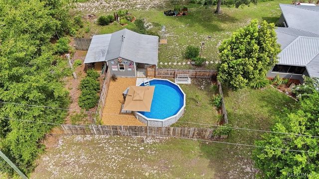 9188 N Commodore Drive, Citrus Springs, FL 34434