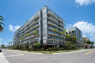 1176 97th St 502, Bay Harbor Islands, FL 33154
