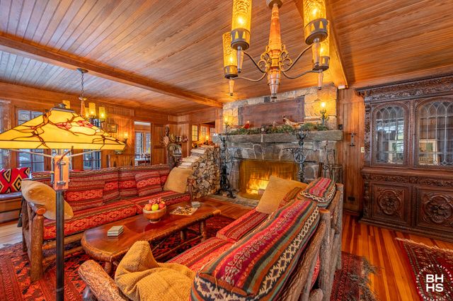 26 Hemlock Ledge Road, Tupper Lake, NY 12986