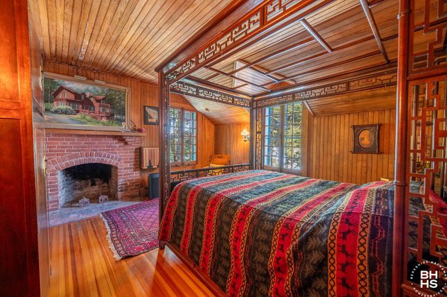 26 Hemlock Ledge Road, Tupper Lake, NY 12986