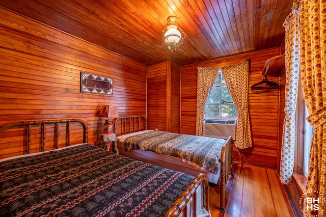 26 Hemlock Ledge Road, Tupper Lake, NY 12986