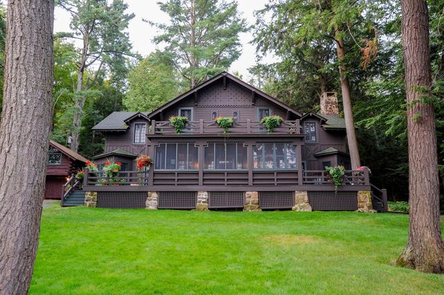 26 Hemlock Ledge Road, Tupper Lake, NY 12986