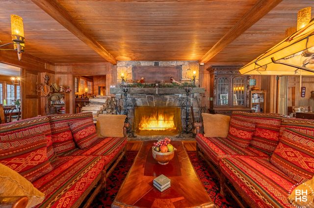 26 Hemlock Ledge Road, Tupper Lake, NY 12986