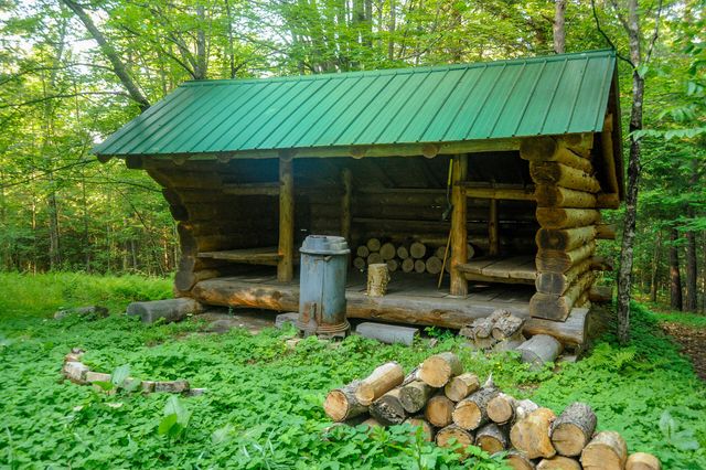 26 Hemlock Ledge Road, Tupper Lake, NY 12986