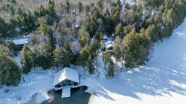 26 Hemlock Ledge Road, Tupper Lake, NY 12986