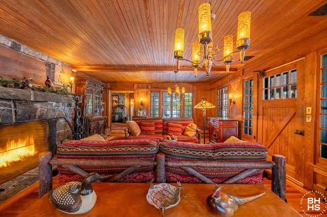 26 Hemlock Ledge Road, Tupper Lake, NY 12986