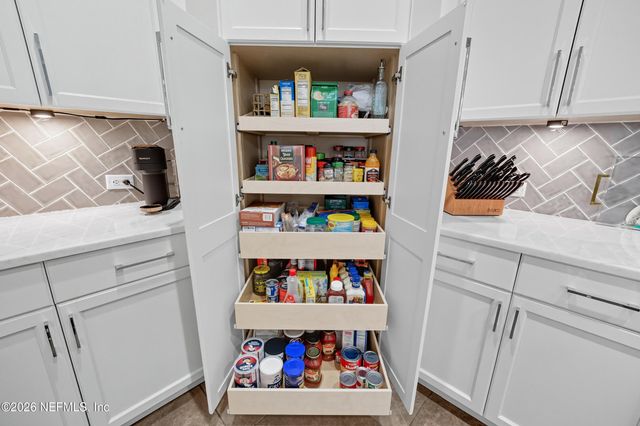 320 1ST Street 810, Jacksonville Beach, FL 32250