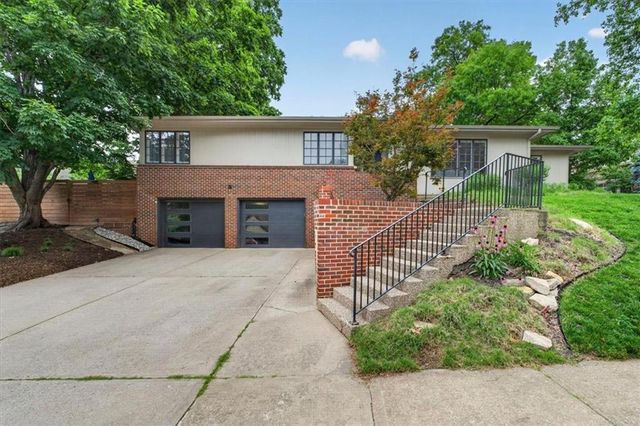 1624 W 50th Street, Kansas City, MO 64112