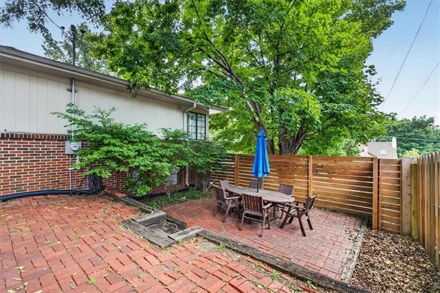 1624 W 50th Street, Kansas City, MO 64112