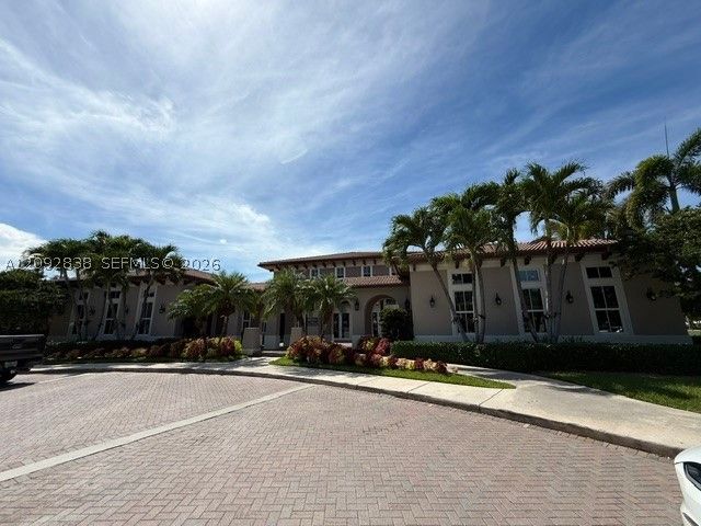 22301 SW 88 pl 302-3, Cutler Bay, FL 33190
