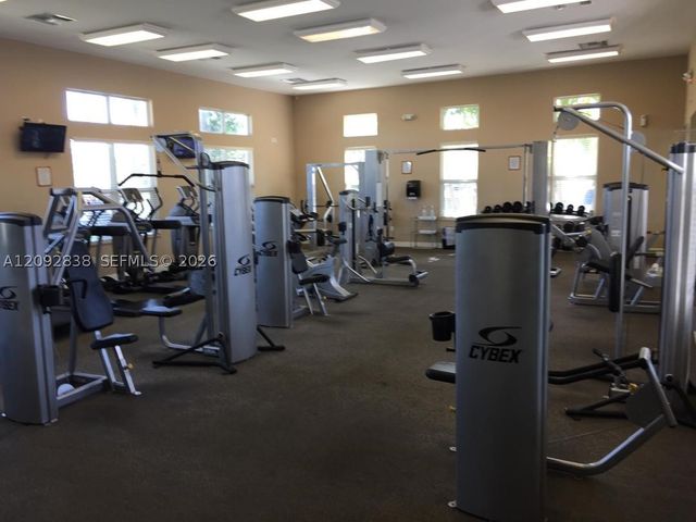 22301 SW 88 pl 302-3, Cutler Bay, FL 33190