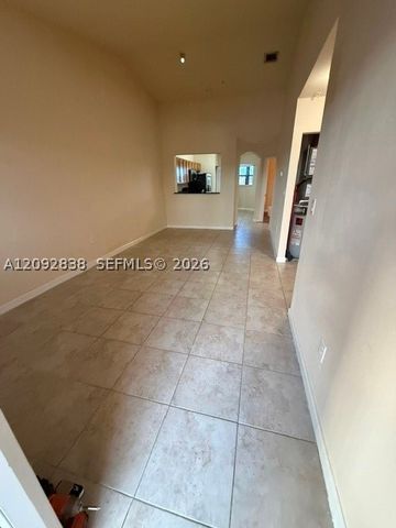 22301 SW 88 pl 302-3, Cutler Bay, FL 33190