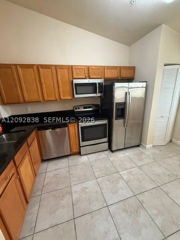 22301 SW 88 pl 302-3, Cutler Bay, FL 33190