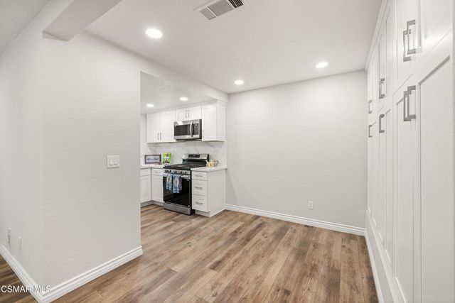 1215 Ramona Drive, Newbury Park, CA 91320