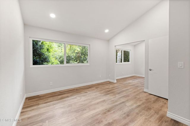 1215 Ramona Drive, Newbury Park, CA 91320