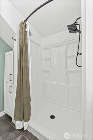 104 Pennsylvania Avenue N, Eatonville, WA 98328