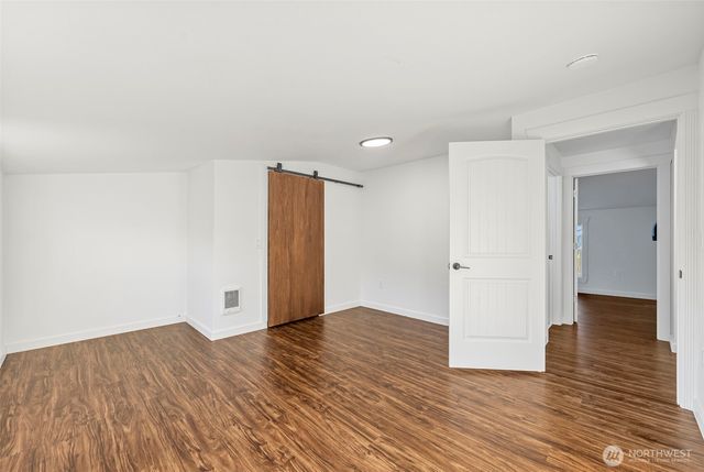 104 Pennsylvania Avenue N, Eatonville, WA 98328