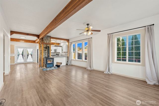 104 Pennsylvania Avenue N, Eatonville, WA 98328