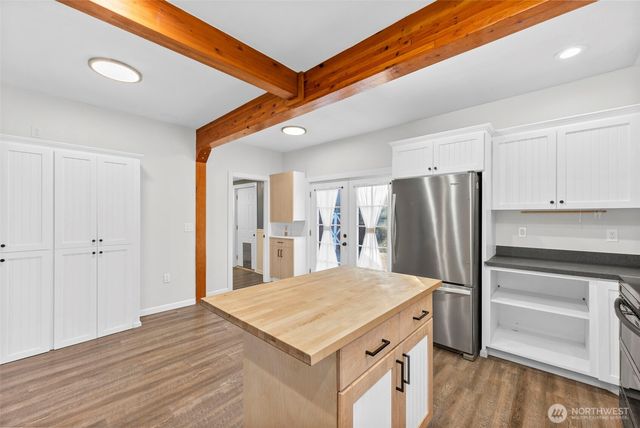 104 Pennsylvania Avenue N, Eatonville, WA 98328