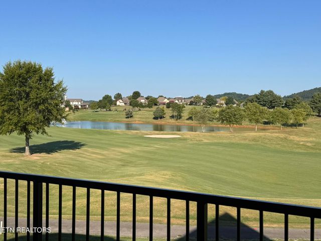 555 Rarity Bay Pkwy 302, Vonore, TN 37885