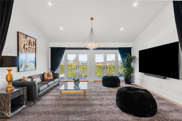 23477 Park Colombo, Calabasas, CA 91302