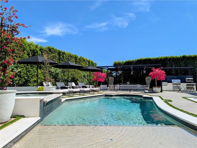 23477 Park Colombo, Calabasas, CA 91302