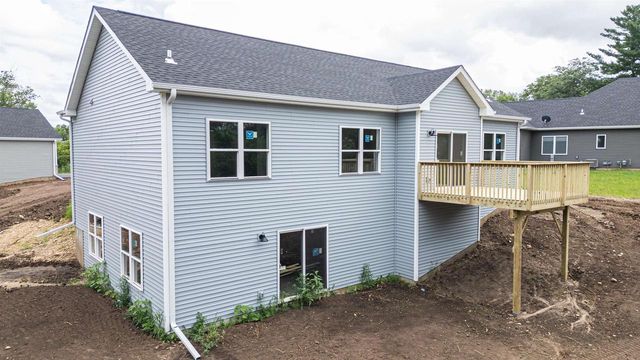 297 Teri Lee Lane, Orfordville, WI 53576