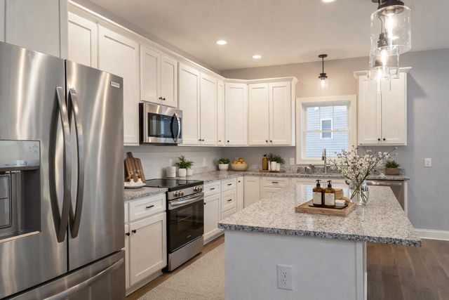 919 CLICKS LN, New Market, VA 22844