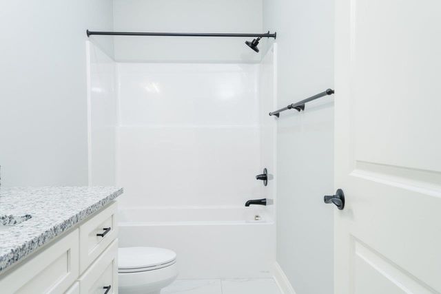 919 CLICKS LN, New Market, VA 22844